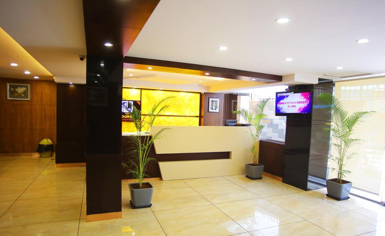 The Lounge Business Hotel Bangalore Exterior photo